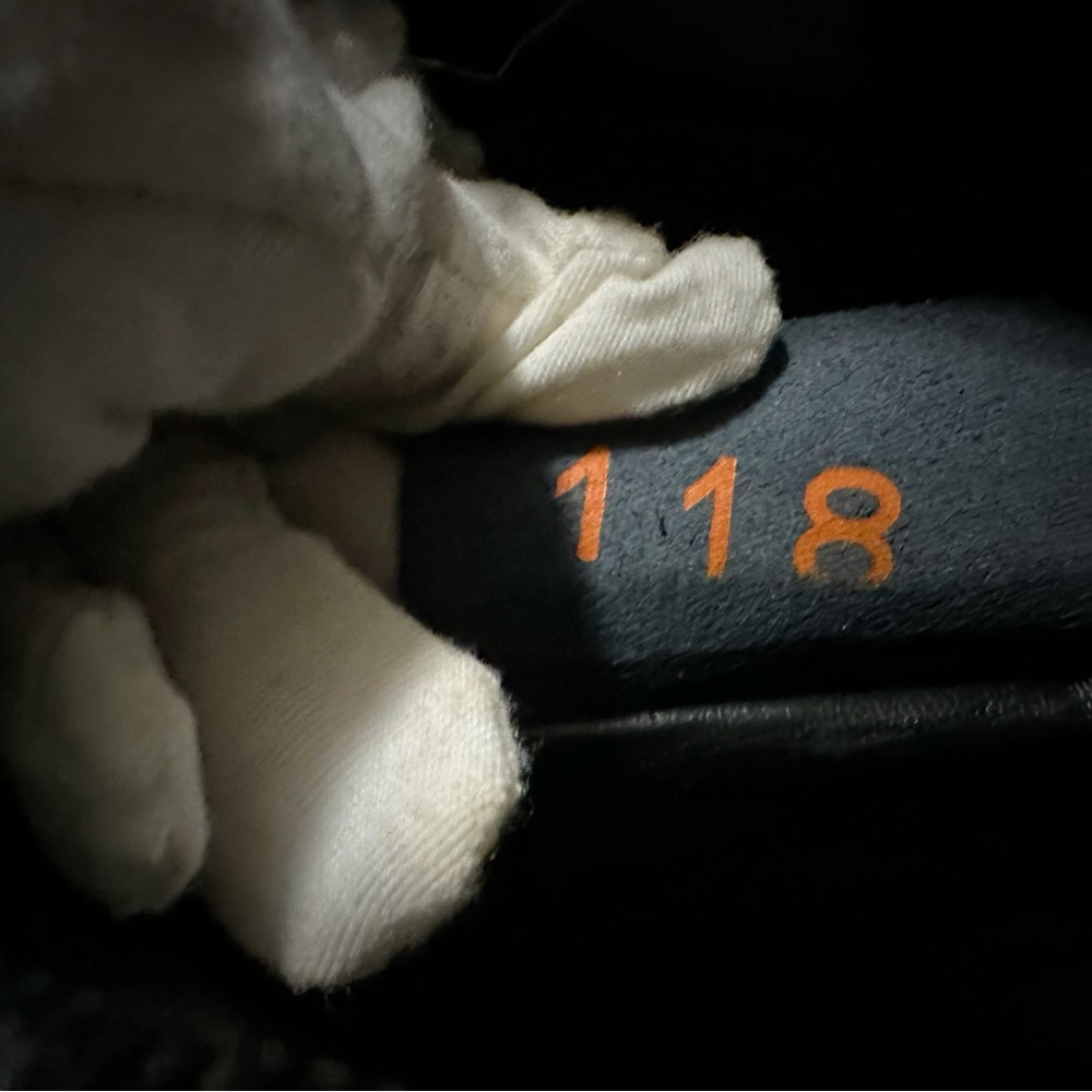 Authentic vintage Salvatore Ferragamo Glossy Black Crossbody Bag make offer - Picture 10 of 16